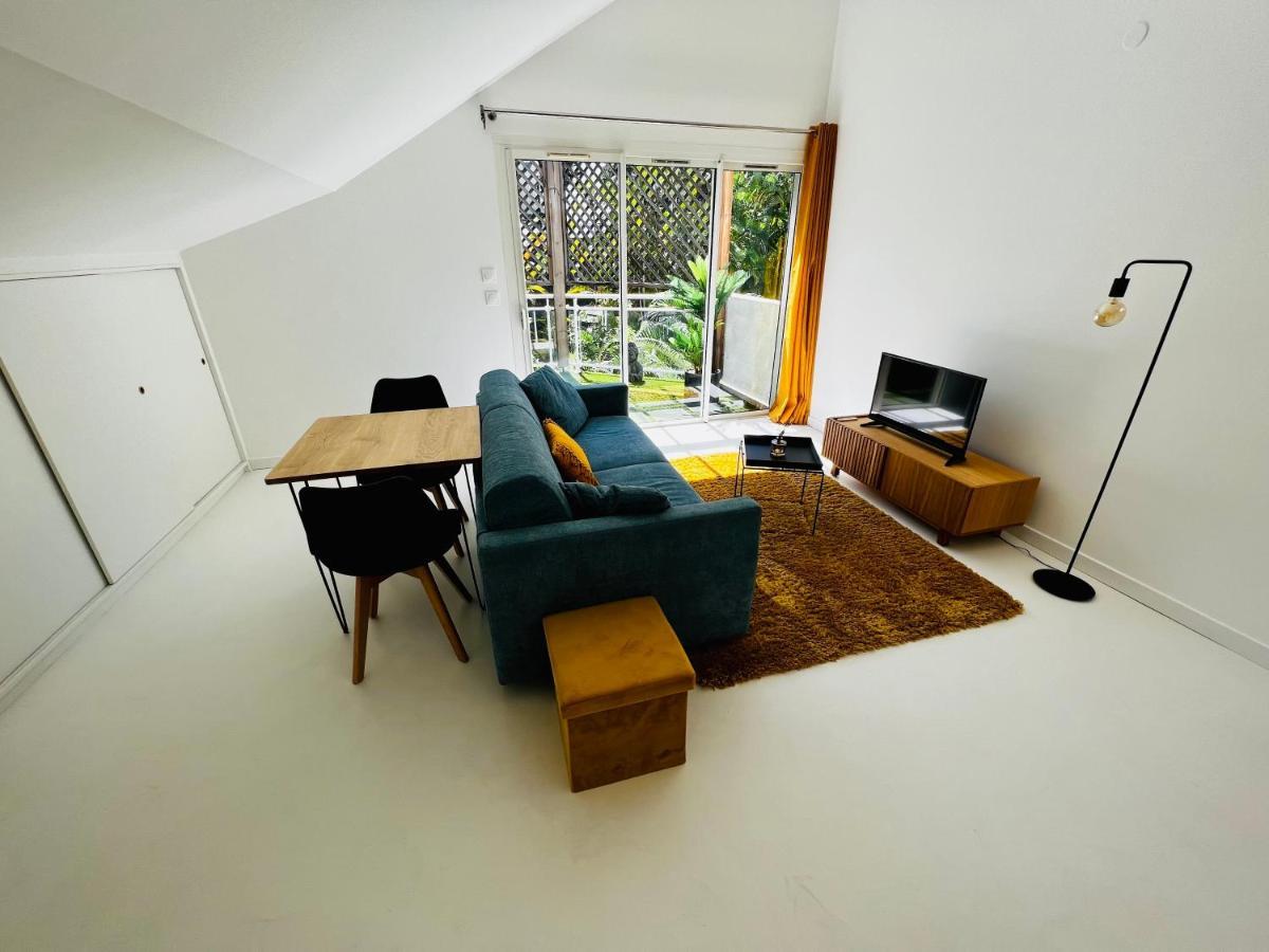 Appartement Appart. avec grande terrasse vue océan à Saint-Gilles Les Bains Extérieur photo